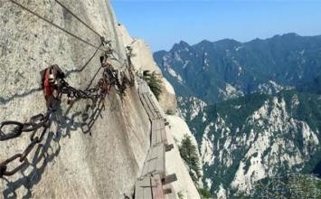 世界上最危险的栈道 许多人冒着生命危险也要征服它(2)