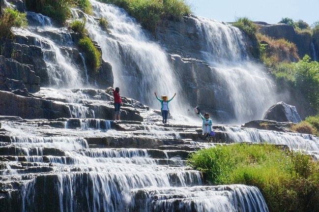 风光：世界十大最美瀑布，我大中国就有两大川瀑布！(5)