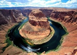 羚羊峡谷，自然的奇幻美景是游客们的“地下天堂”(2)