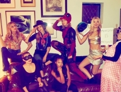 泰勒·斯威夫特扮死侍，领衔好莱坞众星万圣节扮相