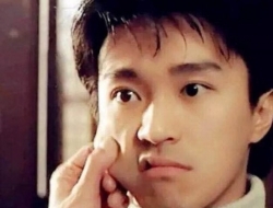 老一代明星们和当代小鲜肉照片大对比，谁完爆了谁？