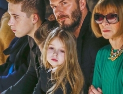 眼神杀！小七继承贝克汉姆最强基因 将来必迷倒一片