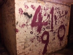 男子搬进了新家后，地下室的场景吓得他腿软了！