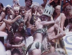 老照片：60年代前苏联豪放的沙滩景象