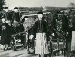 中国近百年最诡异的出殡仪式：看了容易让人做噩梦