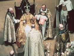 珍藏老照片：伊丽莎白二世加冕仪式