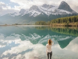 这才叫旅游照，自己拍的那些最多算到此一游，超人气牛人的旅游照