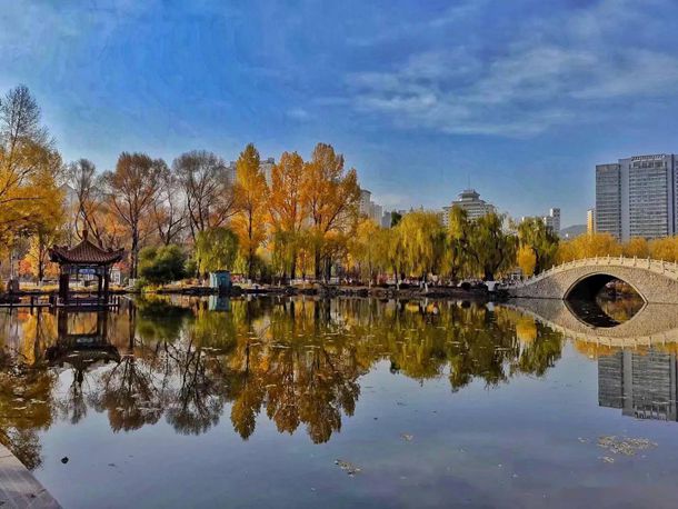 与 唯美的自嘲伤感句子 伤感失望自嘲句子 相关文章