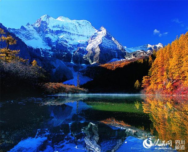 文章40岁断崖式衰老，跟大女儿像爷孙，大女儿爱美爱做饭