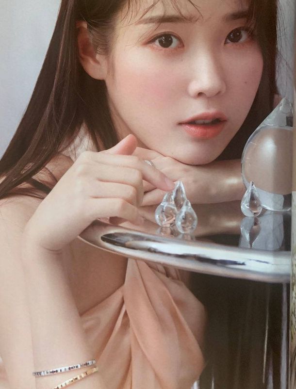 邓婕张国立一家小说（邓婕嫁给张国立没有生孩子全心全意照顾继子，多爱一个男人才能做到这些）