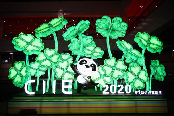 王琳的两任丈夫是谁？王琳的简介_飞外